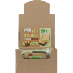 Pâte d'amandes à la pistache sur lit de chocolat